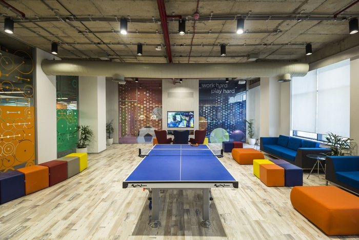 移動設備公司2550平辦公室設計實景-第5張圖片-上海古都建筑設計集團 移動設備公司2550平辦公室設計實景-第5張圖片-上海古都建筑設計集團