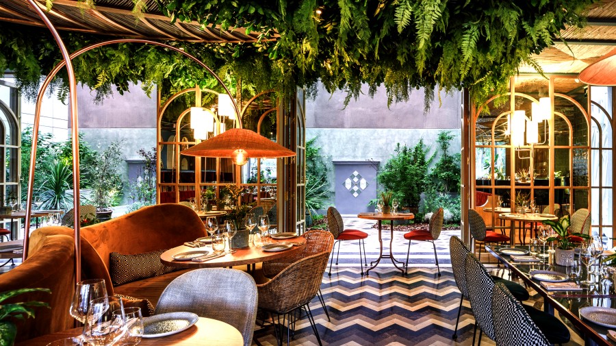 復(fù)古主題的餐廳設(shè)計裝潢效果-第3張圖片-上海古都建筑設(shè)計集團