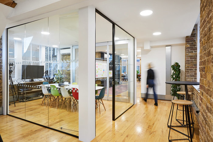 上海黃浦辦公室裝修設(shè)計-1080平游戲公司辦公室-第5張圖片-上海古都建筑設(shè)計集團 上海黃浦辦公室裝修設(shè)計-1080平游戲公司辦公室-第5張圖片-上海古都建筑設(shè)計集團