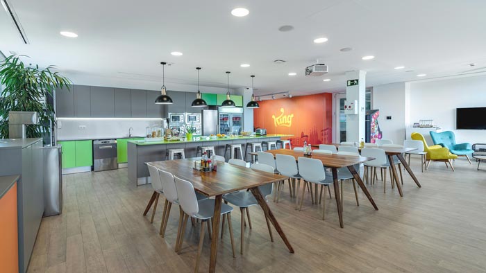 徐匯網(wǎng)絡(luò)游戲公司辦公室裝修設(shè)計(jì)案例-第2張圖片-上海古都建筑設(shè)計(jì)集團(tuán)