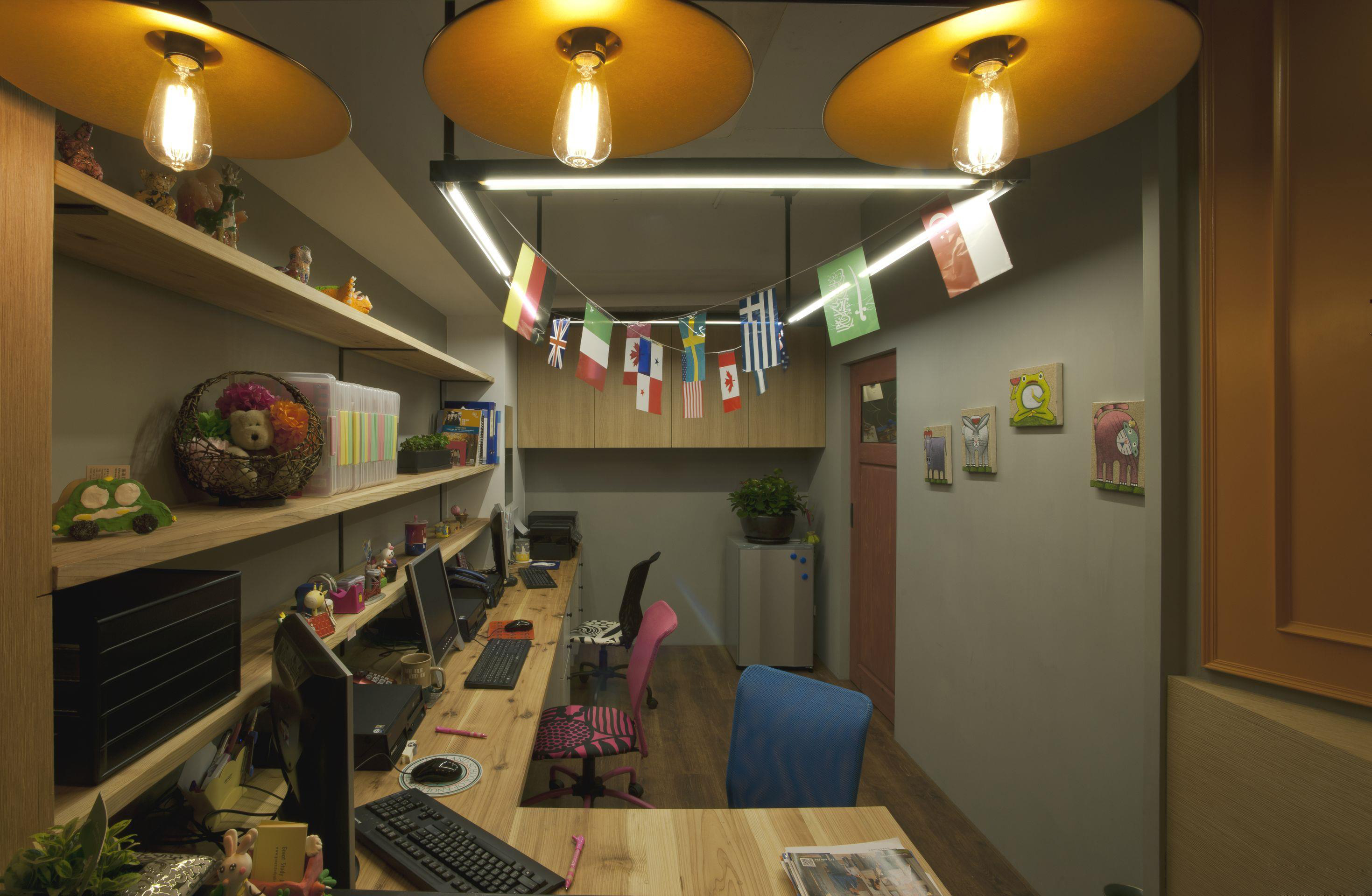 徐匯區(qū)復(fù)古圖書室裝修設(shè)計(jì)-第6張圖片-上海古都建筑設(shè)計(jì)集團(tuán) 徐匯區(qū)復(fù)古圖書室裝修設(shè)計(jì)-第6張圖片-上海古都建筑設(shè)計(jì)集團(tuán)