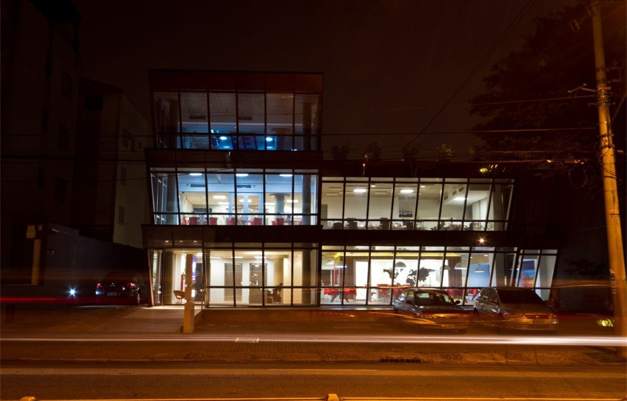 徐匯區(qū)200平公共辦公空間裝修設計-第7張圖片-上海古都建筑設計集團 徐匯區(qū)200平公共辦公空間裝修設計-第7張圖片-上海古都建筑設計集團