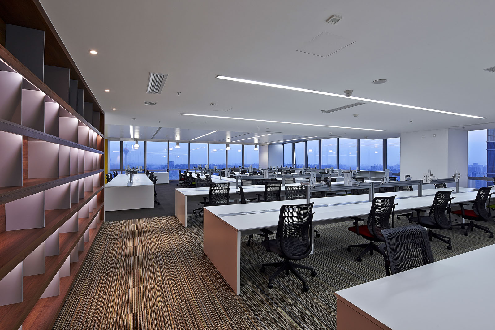 現代科技風辦公室裝修設計效果圖-第7張圖片-上海古都建筑設計集團 現代科技風辦公室裝修設計效果圖-第7張圖片-上海古都建筑設計集團