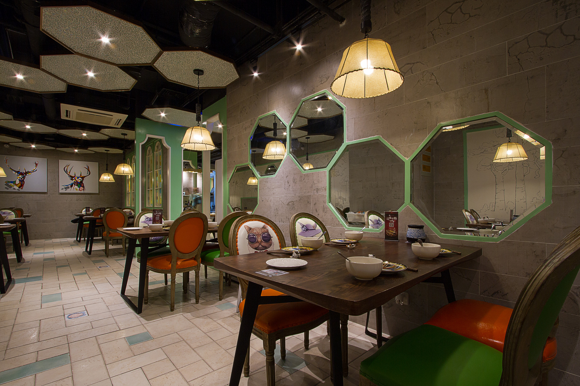 懷舊風格茶餐廳裝修設計-第4張圖片-上海古都建筑設計集團