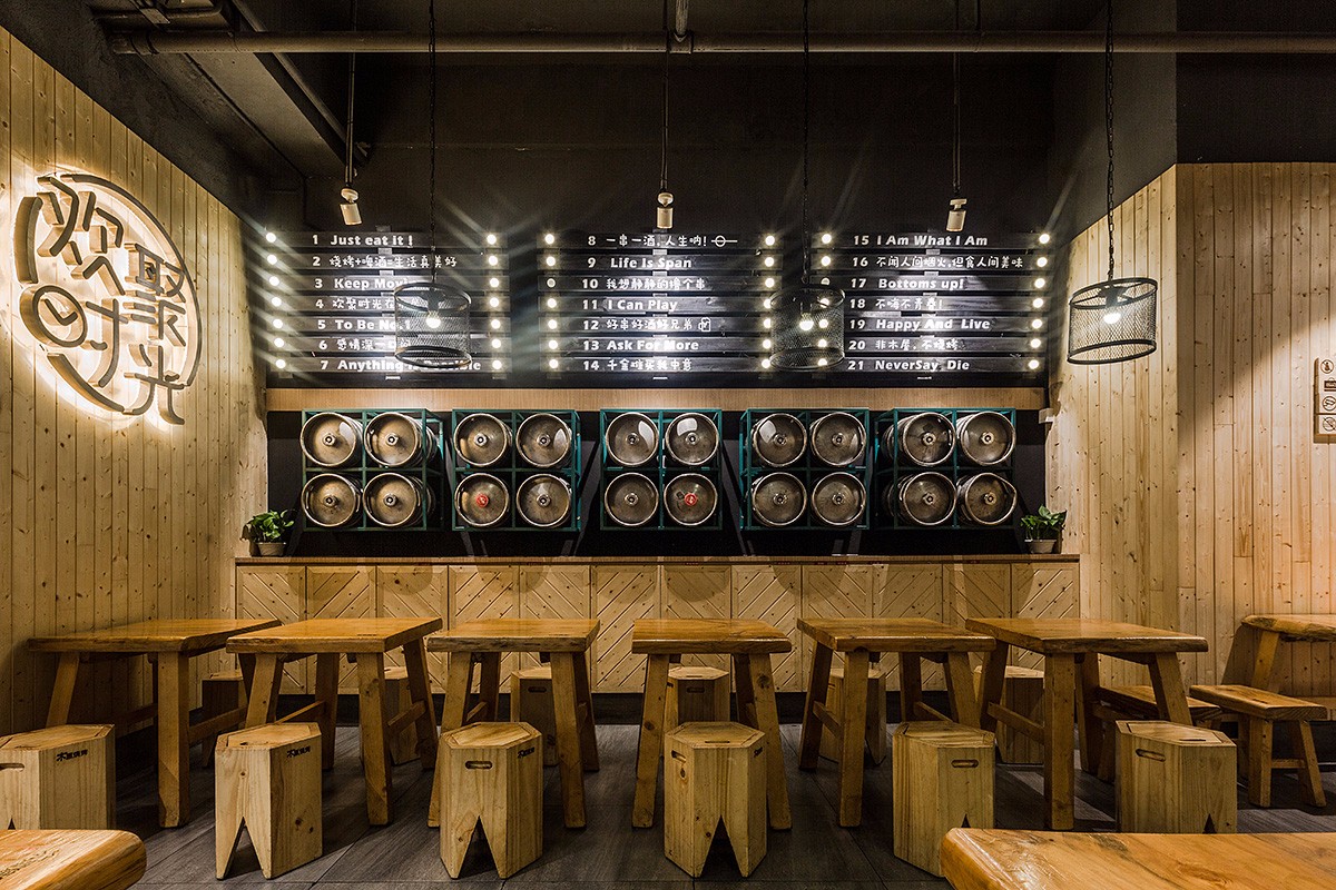 全木風格燒烤店裝修設計-第4張圖片-上海古都建筑設計集團