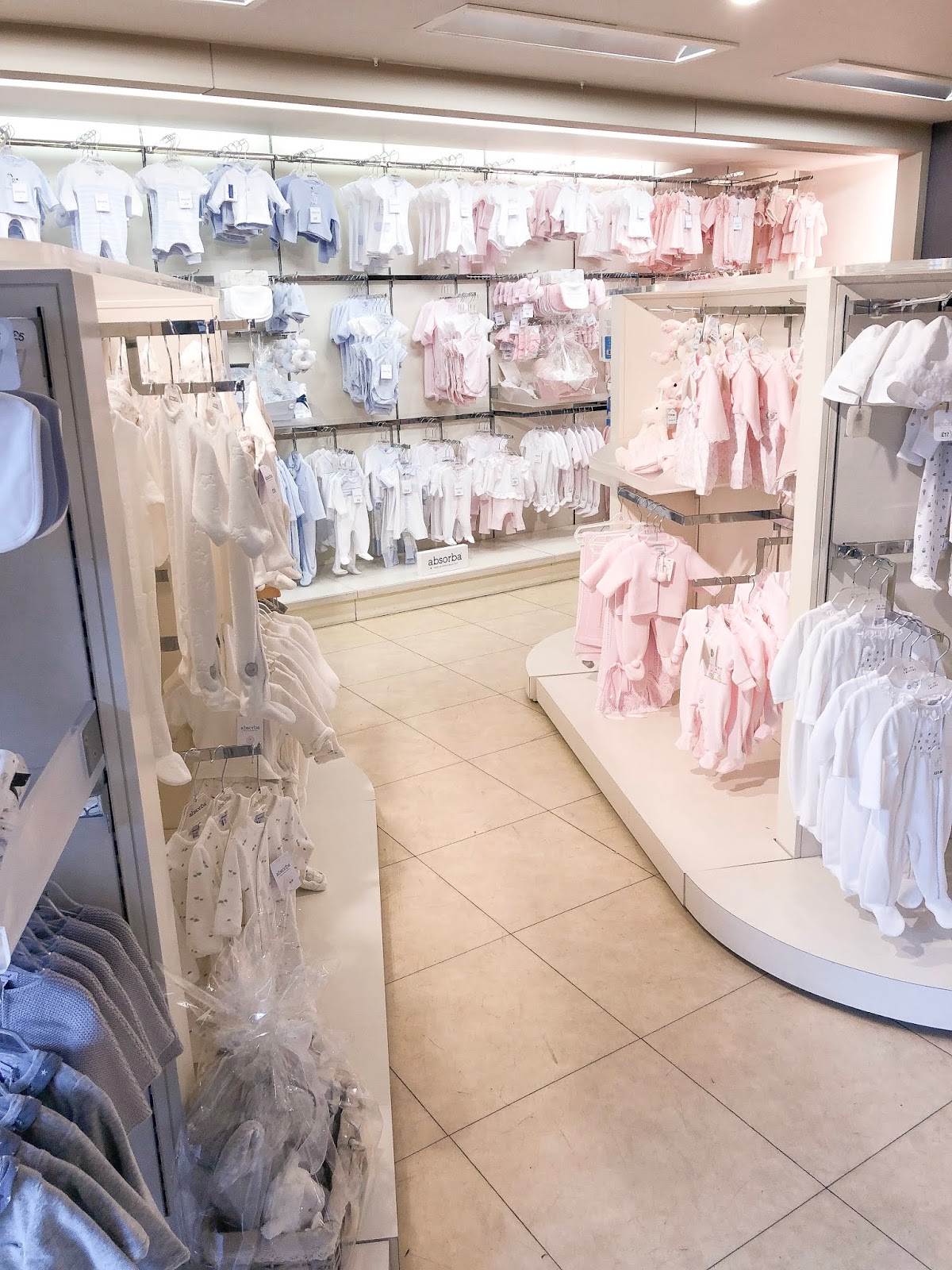 現代孕嬰一體店裝修設計-第2張圖片-上海古都建筑設計集團