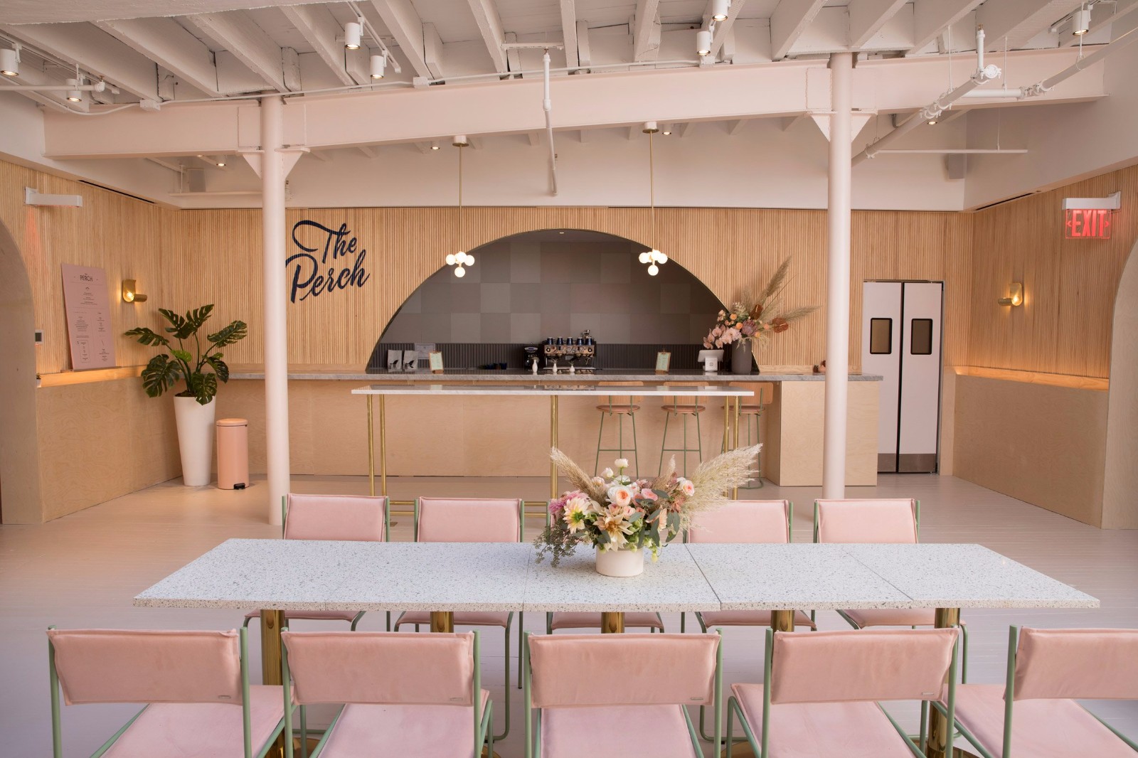 時尚女性轟趴館裝修設計-第5張圖片-上海古都建筑設計集團 時尚女性轟趴館裝修設計-第5張圖片-上海古都建筑設計集團