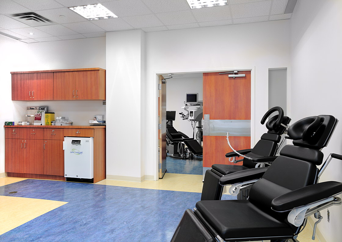 現(xiàn)代科技風格眼科醫(yī)院裝修設計-第5張圖片-上海古都建筑設計集團