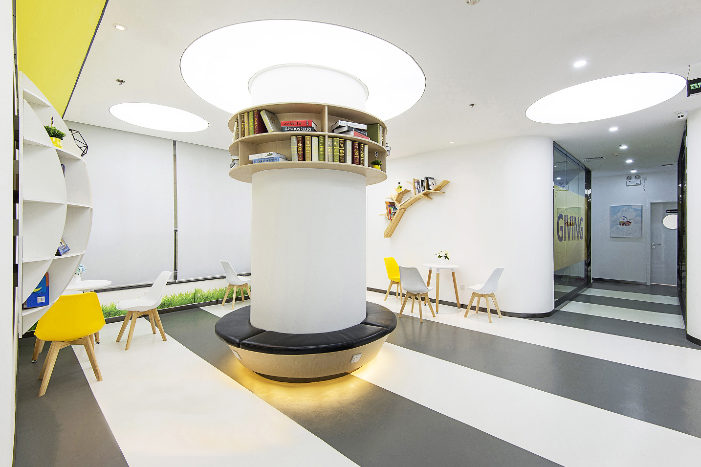 國外英語培訓中心裝修設(shè)計-第2張圖片-上海古都建筑設(shè)計集團