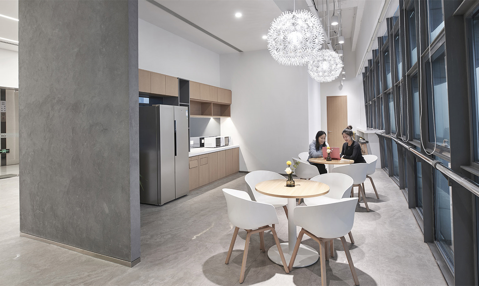 現代工業loft風格辦公室裝修設計-第3張圖片-上海古都建筑設計集團 現代工業loft風格辦公室裝修設計-第3張圖片-上海古都建筑設計集團