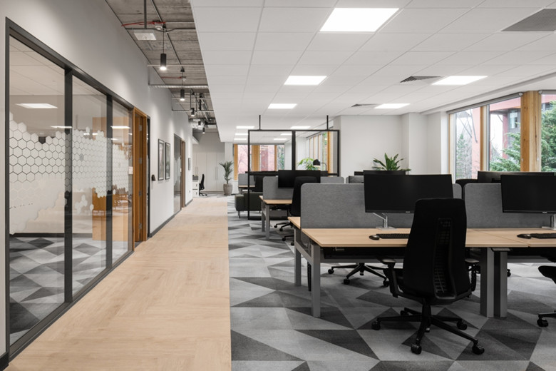 1000平數據中心公司辦公室設計布局-第3張圖片-上海古都建筑設計集團